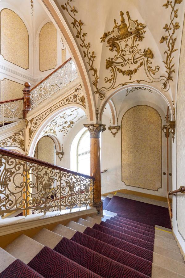 Hotel Slovan Plzeň Buitenkant foto