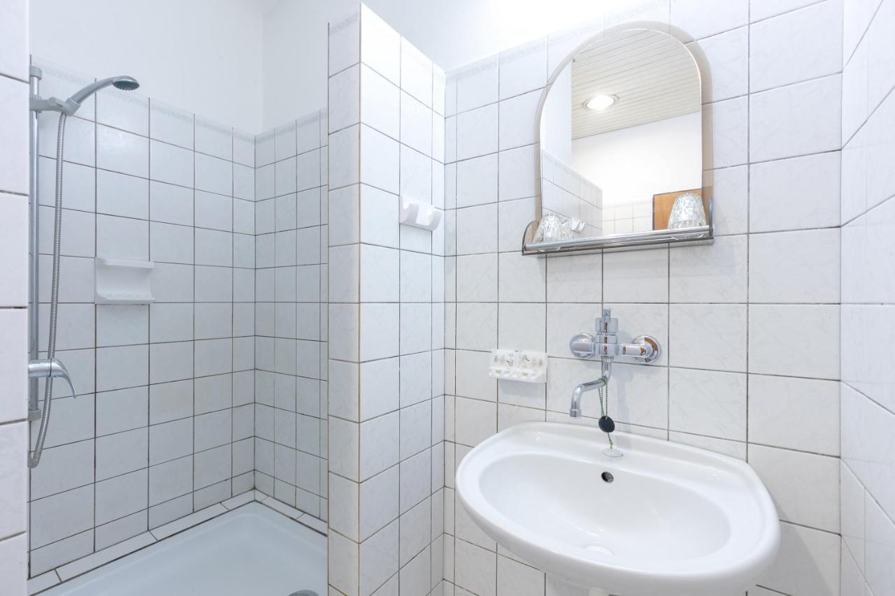 Hotel Slovan Plzeň Buitenkant foto